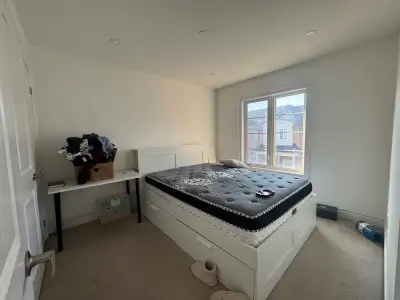 4-Bedroom Corner Townhome for Rent – Pickering (Brock Rd & Kingston Rd) Available: May 1, 2026 ✨ Spa...