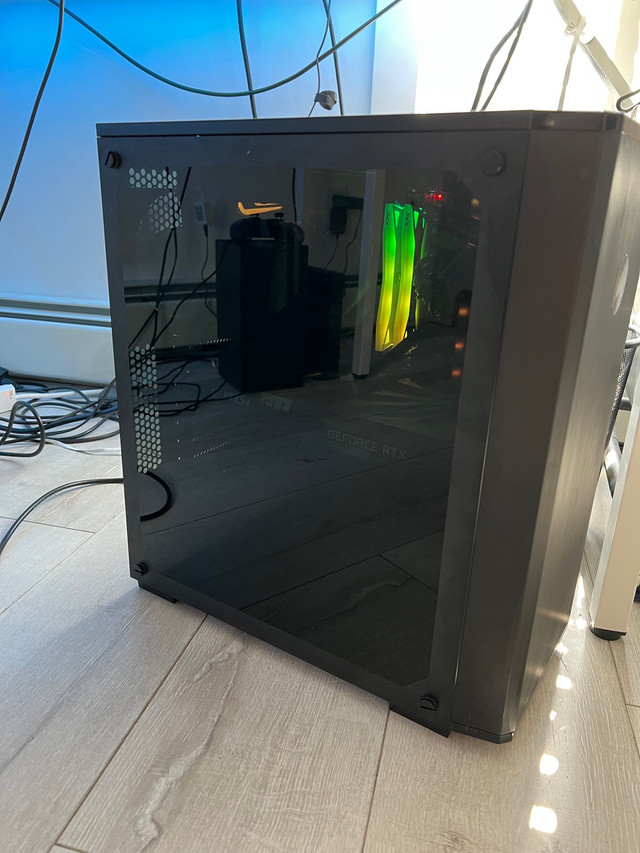 Gaming PC RTX 3060, Intel i79700k, liquid cooled AIO. Desktop