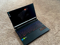 Gigabyte Auros gaming laptop core i7 rtx 3070 like new