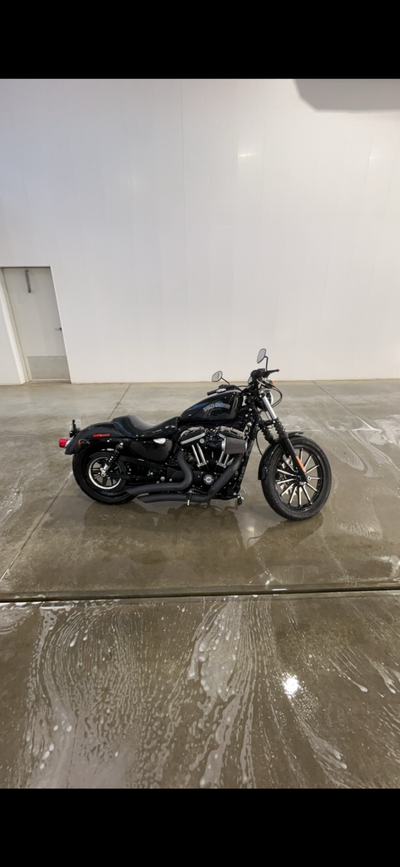 This is a 2013 iron 883, with the stage 4 conversion kit to make it a 1200. Stage 4 kit has 1200 cyl...