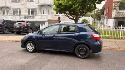 Je mets en vente ma Toyota Matrix FWD en très bon état avec un Millage ( 155000 km) très correct sur...