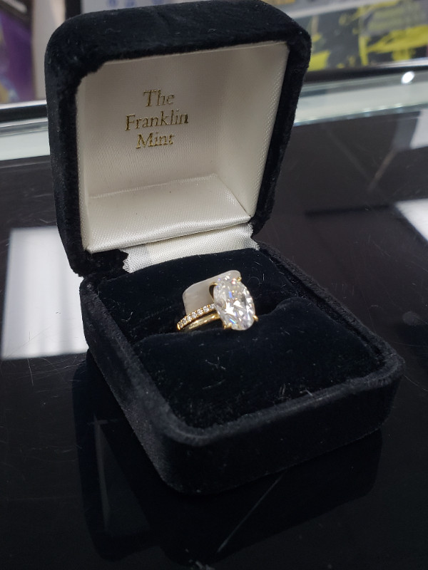 Moissanite engagement set in Jewellery & Watches in Cole Harbour