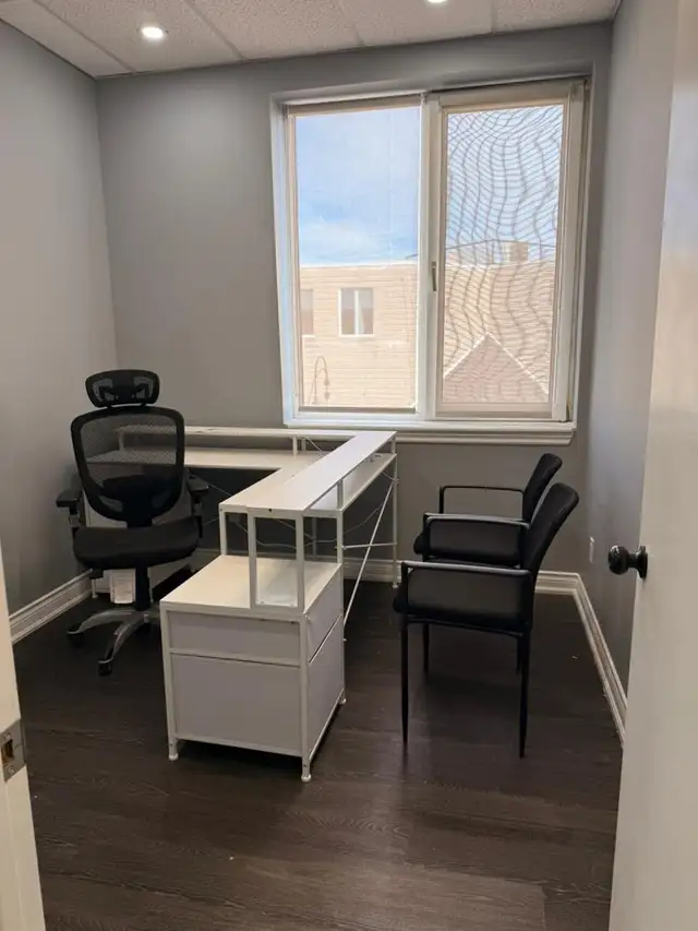 Office space for rent in Mississauga in Commercial & Office Space for Rent in Oakville / Halton Region - Image 7
