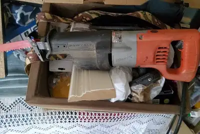 Milwaukee  saw  corded , View more