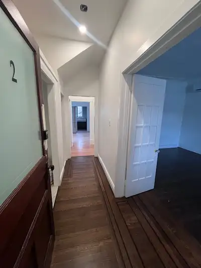2 BEDROOM APARTMENT OFF LOCKE ST