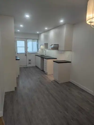 BEAUTIFUL 4 1/2 APARTMENT