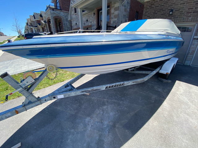  1987 Sea Ray Pachanga 22 with KaravanTrailer in Powerboats & Motorboats in City of Toronto - Image 2