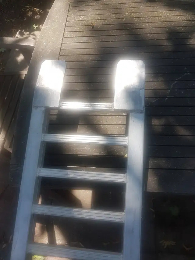ONE dirt bike ramp aluminum John  deer excellent condition63838167993729120