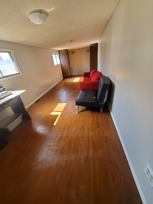 Room for rent (private kitchen & livingroom) in Room Rentals & Roommates in Edmonton - Image 4