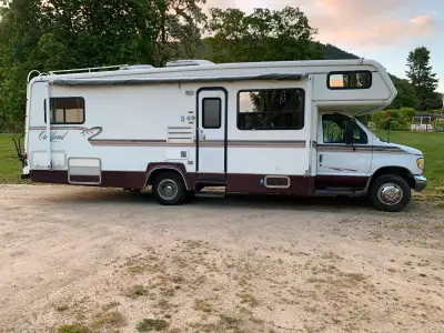 Just selling for a friend very nice motorhome with low kms new tires new inverted very good conditio...