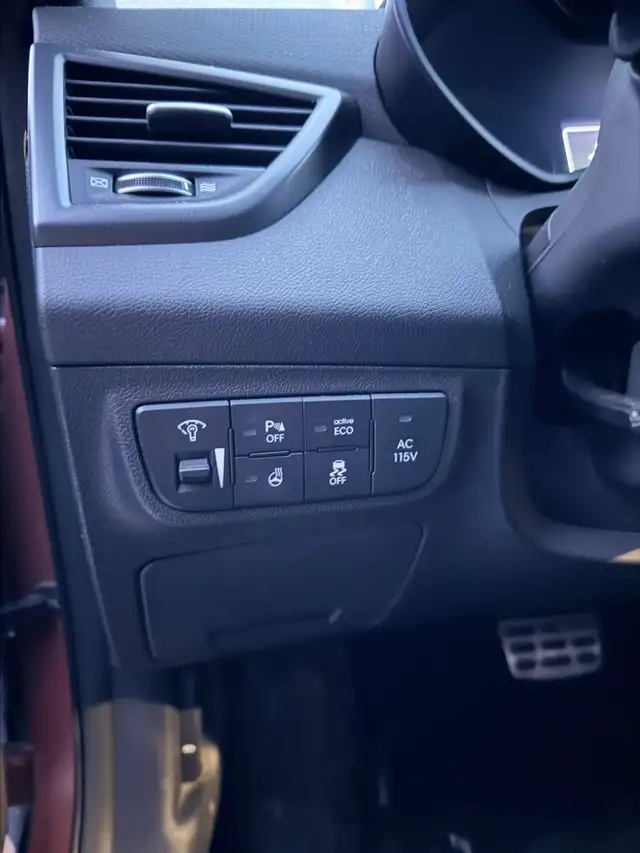 2016 Hyundai Veloster in Cars & Trucks in Saskatoon - Image 8