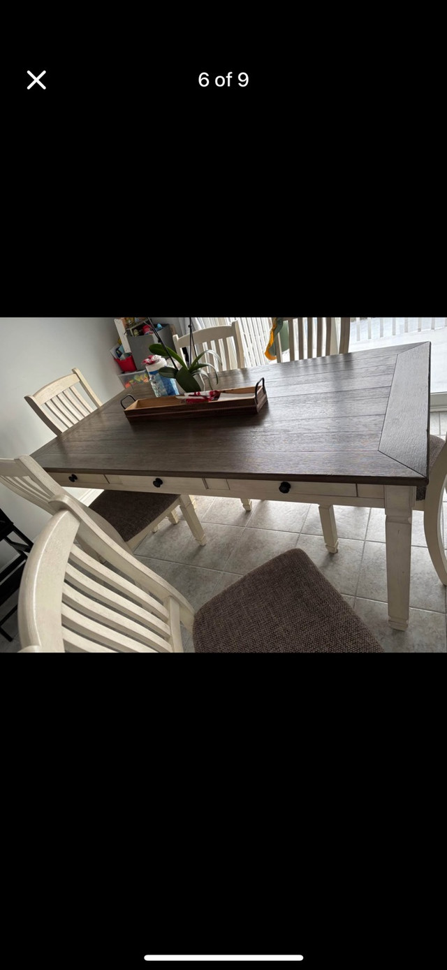 kitchen table in Dining Tables & Sets in Oshawa / Durham Region - Image 4