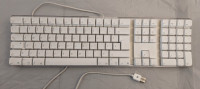 Classic Mac USB keyboard Model A1048