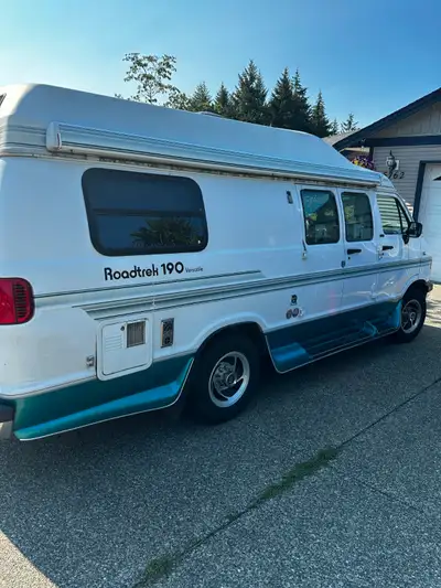 13,500 OBO 1995 Roadtrek 190 Versatile Class B motorhome on a Dodge Ram 3500 chassis. 8 cylinders. 2...