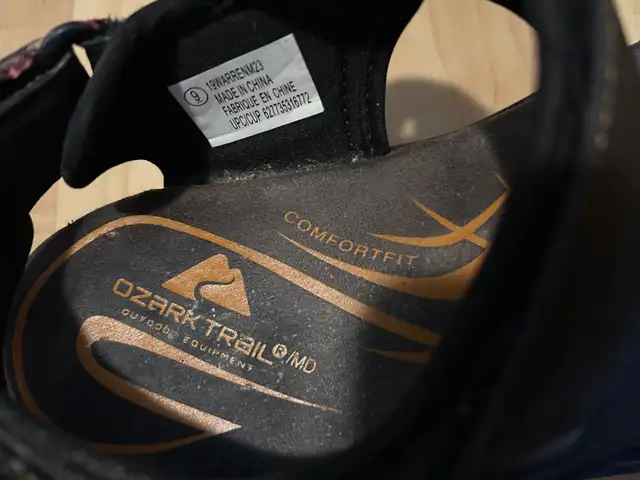 Ozark Trail Men's Sport Sandals $15 size 9 wide width in Men's in Oakville / Halton Region - Image 6