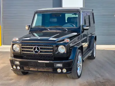 2004 Mercedes-Benz G55 AMG on 22" Brabus wheels, Price: $48,000 - ONLY 94,0xx KM - 5.5L V8 Engine -...