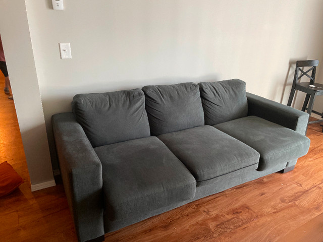 Free couch in Free Stuff in Winnipeg