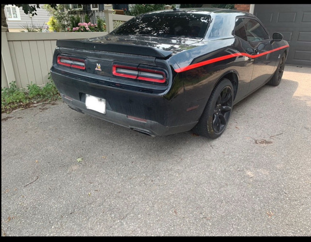 2015 Challenger RT Scat Pack 6.4L engine in Cars & Trucks in Hamilton - Image 3