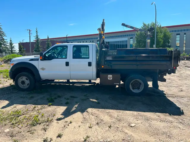 Dump trucks596423626385018882