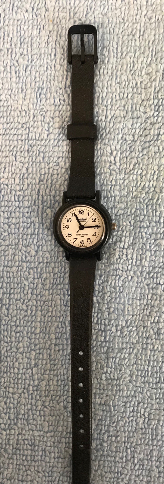 EUC Black Cardinal Watch W/Black Strap Band in Jewellery & Watches in Norfolk County - Image 3