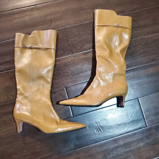 Escada Leather Boots Authentic 38.5 in Women's - Shoes in Markham / York Region - Image 6
