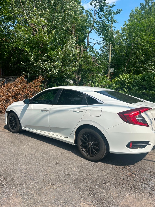 Honda Civic LX 2016 — Manuelle — 145 000 km — photo 2