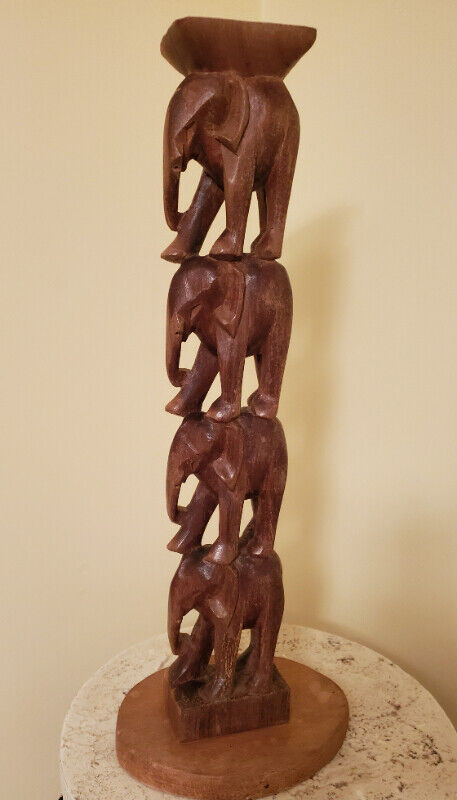 VINTAGE CARVED WOOD SCULPTURE in Arts & Collectibles in City of Toronto - Image 2