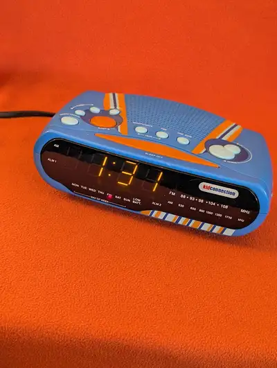 Alarm clock AM/FM radio - 8in wide, 5in deep, 3in tall, View more