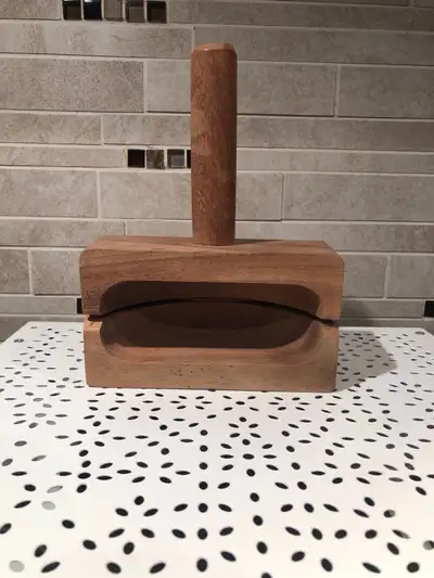Ironwood Gourmet Bagel Slicer Cutter, View more