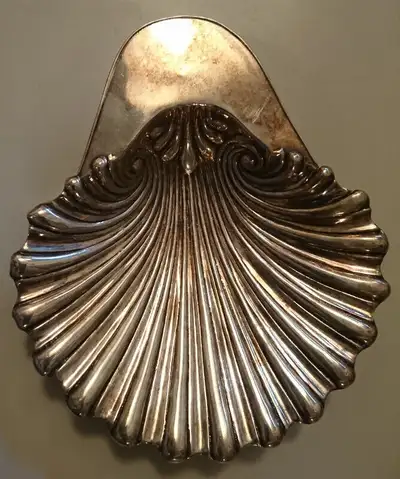 Vintage Silver Plated Shell Design Footed Candy Dish, View more
