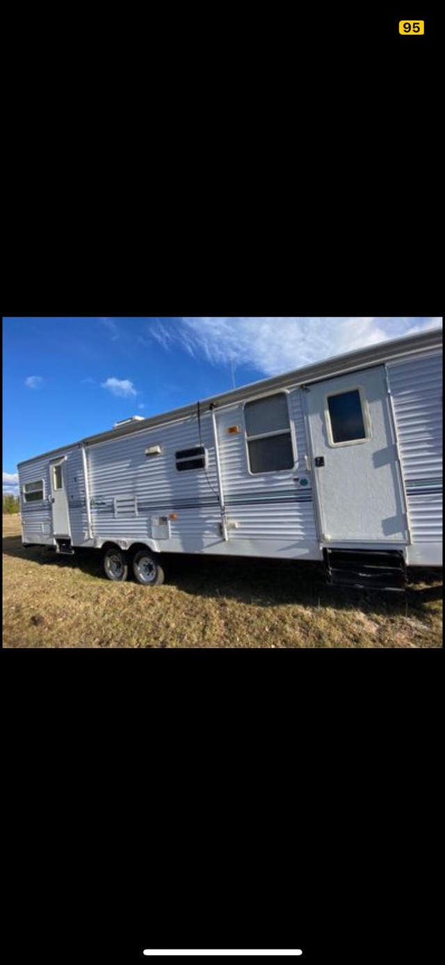 Travel trailer  in Travel Trailers & Campers in Prince George
