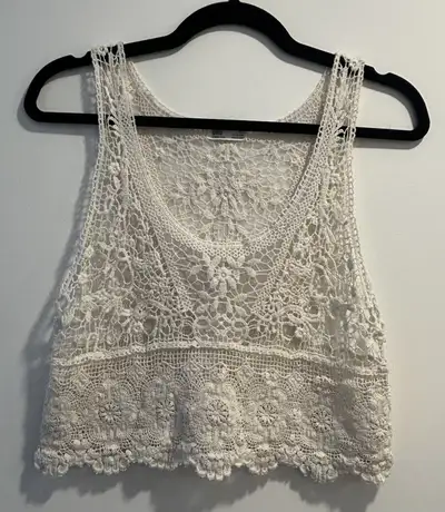 (NWOT) GRG Montreal Women’s (S) Crotchet Crop Top, View more
