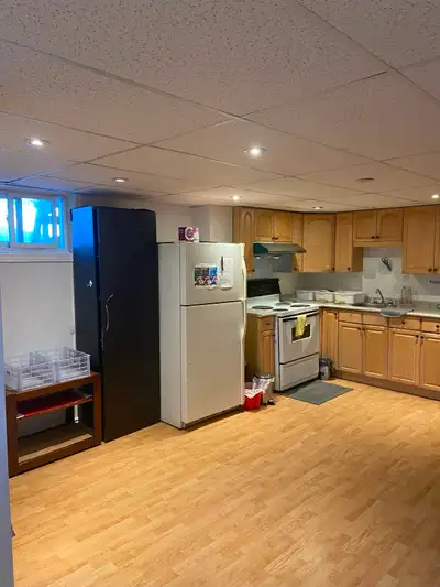 A clean and quiet room for rent which located on Bellamy / Ellesmere. Available on Nov1,2026. Separa...