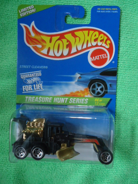 Hot Wheels 1997 Treasure Hunt #4 Street Cleaver in Toys & Games in Strathcona County