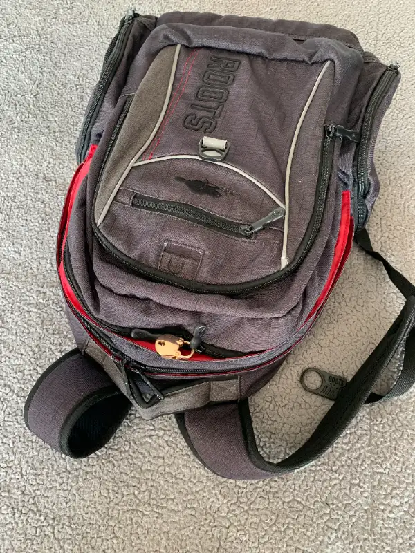 ROOTS Backpack- School-Laptop Backpack-So Lightweight in Other in City of Toronto - Image 7