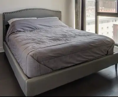 Queen bed - Structube - Grand Lit, View more