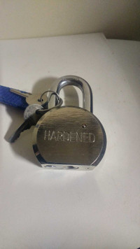 "HARDENED STEEL" / THEFT PROOF LOCK
