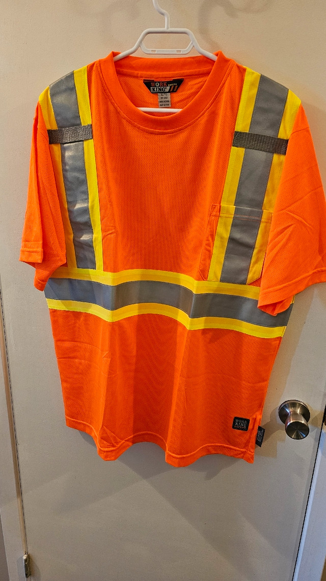 New Work King Hi Viz Shirt short sleeve  XL in Men's in Edmonton