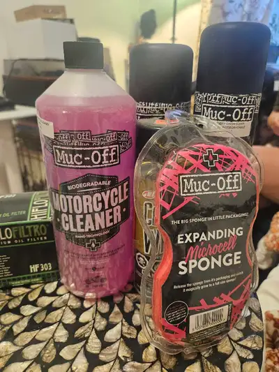 Hiflo 303 premium oil filter new Muc-off sponge new Muc-off biodegradable motorcycle cleaner new Muc...