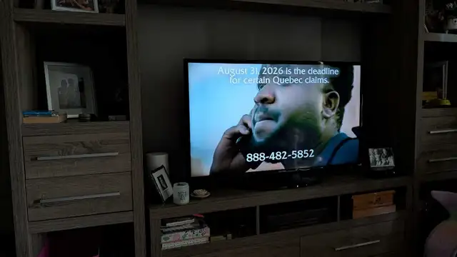 52" Samsung LED TV in General Electronics in Edmonton - Image 3