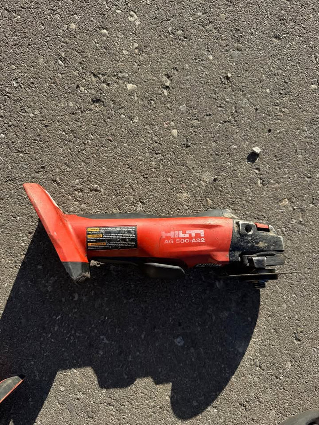 HILTI 22V Angle Grinder Tool Only in Power Tools in Kitchener / Waterloo