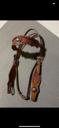 Headstall and breast collar 