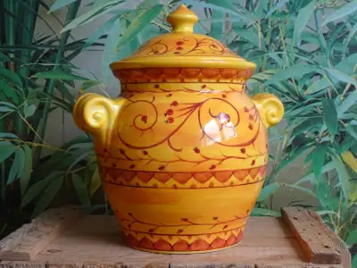 grand pot à biscuits terre cuite Pier 1  jaune orange vintage, View more