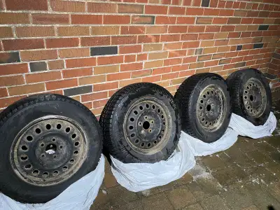 Bridgestone Blizzak WS90 p225/65R17 Tires used one season. On rims (rims are about 5 years old) . $5...