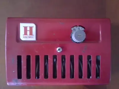 HONEYWELL FARM-O-STAT T631B, View more