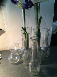 9 GLASS FLOWER FLORAL Vases 9” H Centre  Pieces Dining Table