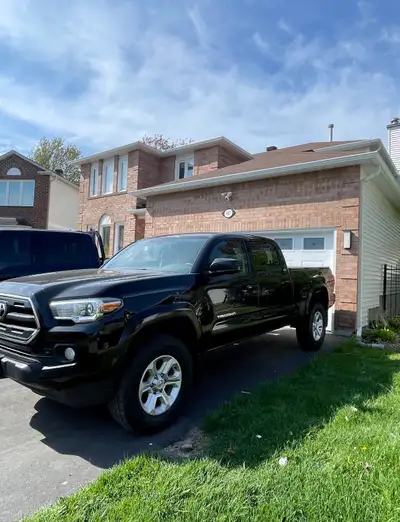 2016 Toyota Tacoma SR5 Double Cab – V6 / 4x4 / Long Bed – Low KM Testing the market – serious buyers...