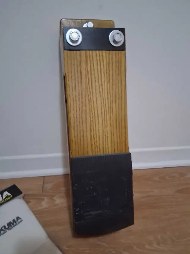 Karate wall makiwara punching board in Other in Gatineau - Image 3