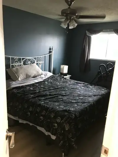 Room for rent $800/month Will be available for September 1st, 2026 (Current tenants are in the proce...