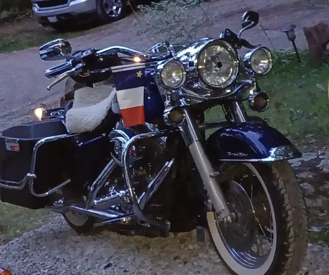 07 Road King Classic in Touring in City of Toronto - Image 4